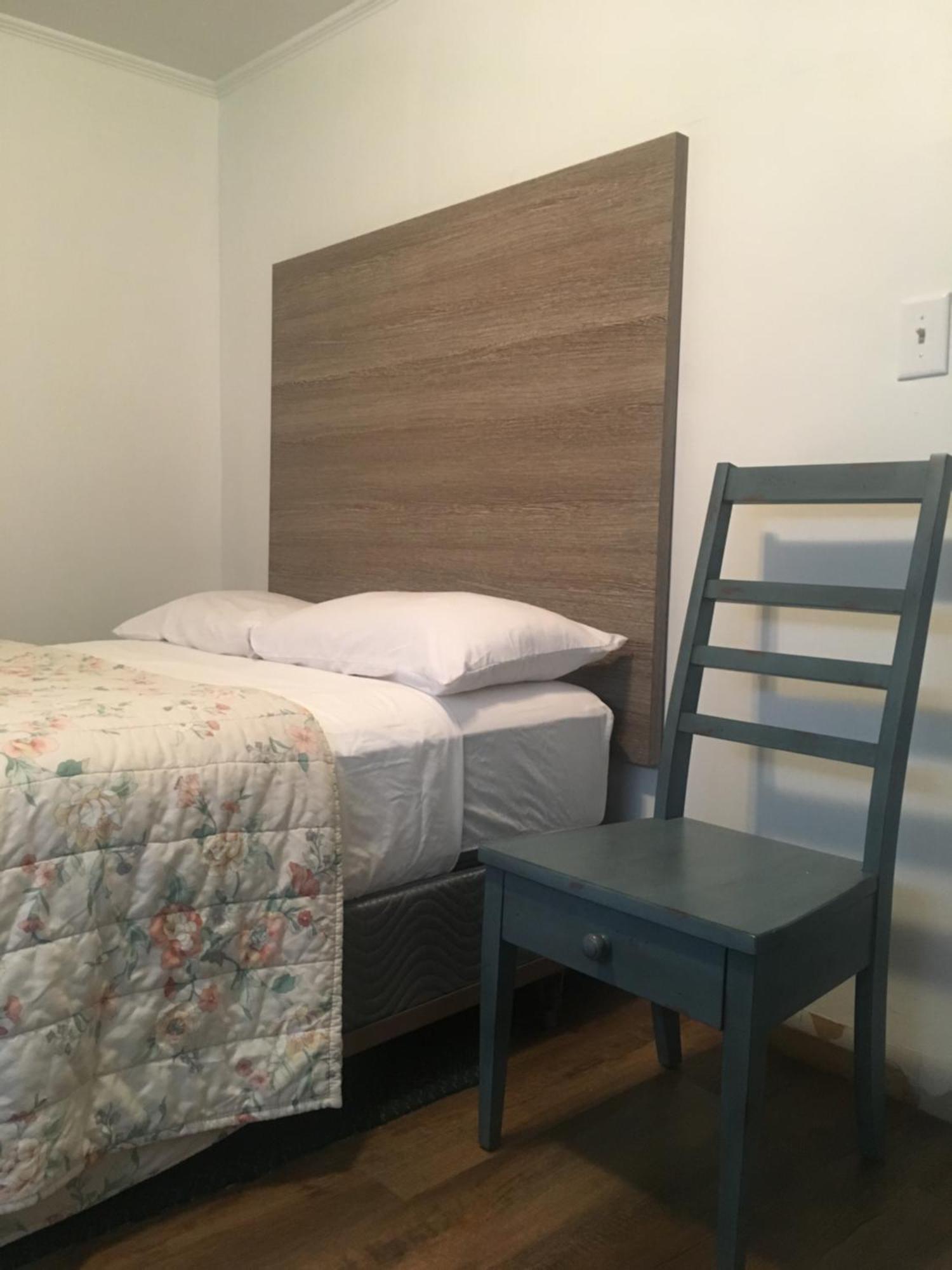 Barberry Court Motel &Cabins 乔治湖 客房 照片