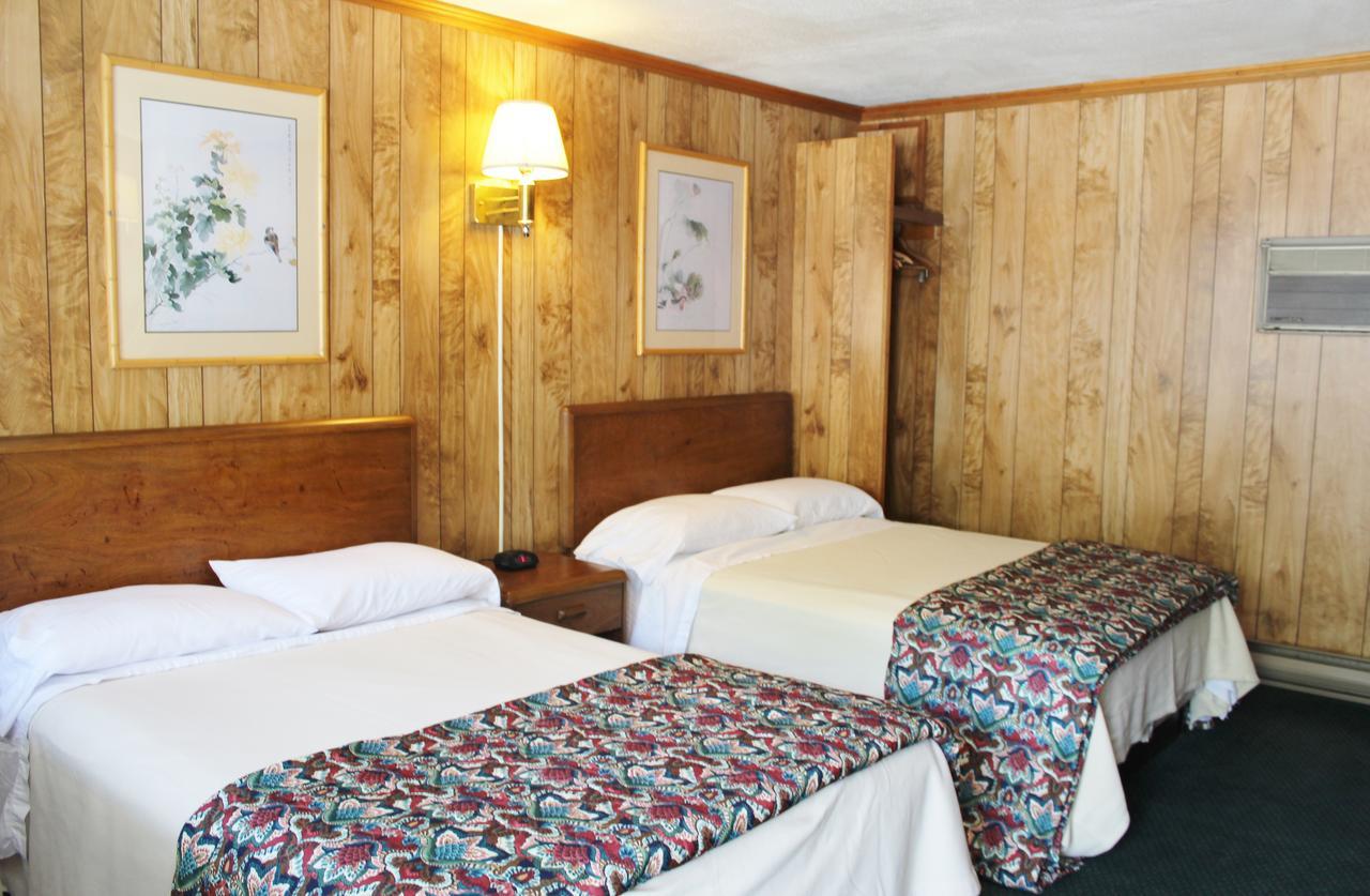 Barberry Court Motel &Cabins 乔治湖 外观 照片