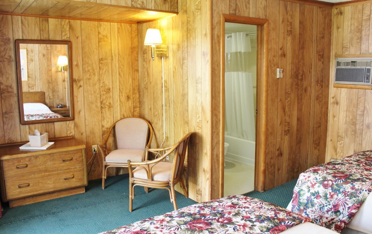 Barberry Court Motel &Cabins 乔治湖 外观 照片